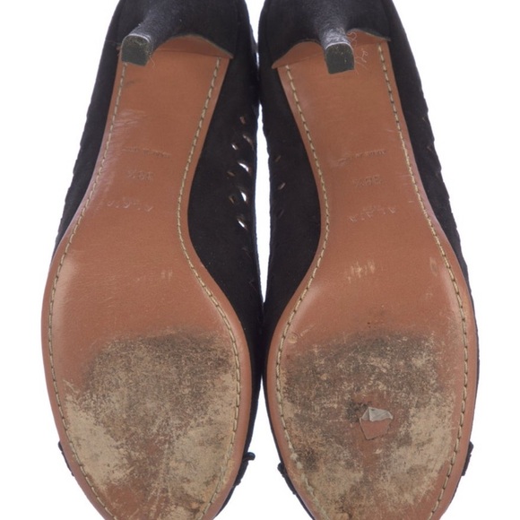 ALAÏA Black Suede Laser-Cut Bow Heels | IT 38.5 (US 8.5) | Designer Heels - Picture 5 of 5